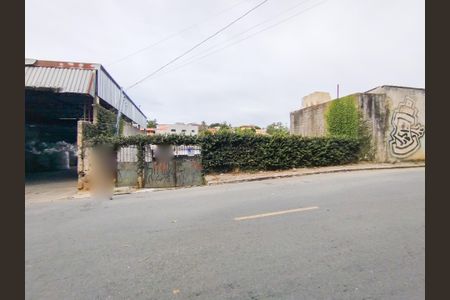 Casa para alugar com 200m², 2 quartos e 3 vagas Casa para alugar com 200m², 2 quartos e 3 vagasFachada