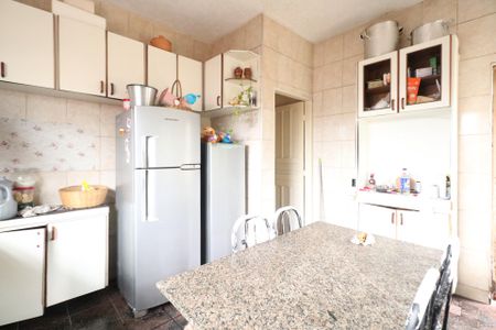 Casa para alugar com 200m², 2 quartos e 3 vagas Casa para alugar com 200m², 2 quartos e 3 vagasCozinha