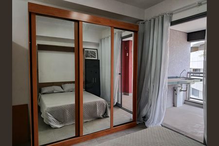 Studio à venda com 30m², 1 quarto e sem vaga Studio à venda com 30m², 1 quarto e sem vagaEstúdio