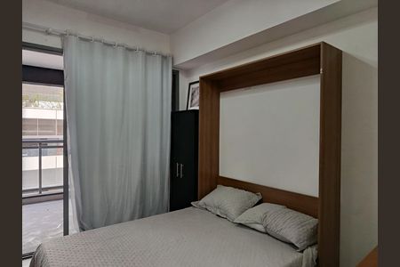 Studio à venda com 30m², 1 quarto e sem vaga Studio à venda com 30m², 1 quarto e sem vagaEstúdio