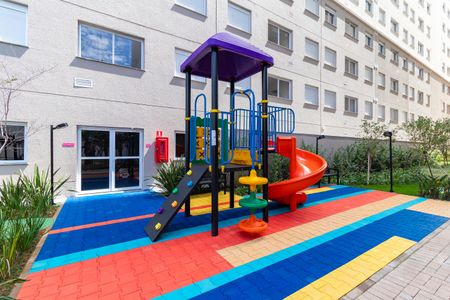 Apartamento para alugar com 28m², 1 quarto e sem vaga Apartamento para alugar com 28m², 1 quarto e sem vagaÁrea comum - Playground
