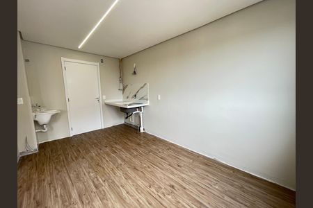 Apartamento para alugar com 32m², 2 quartos e sem vaga Apartamento para alugar com 32m², 2 quartos e sem vagaCozinha e Área de Serviço