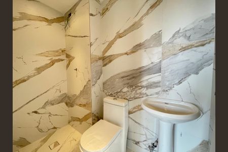 Apartamento para alugar com 32m², 2 quartos e sem vaga Apartamento para alugar com 32m², 2 quartos e sem vagaBanheiro
