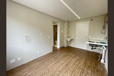 Apartamento para alugar com 32m², 2 quartos e sem vaga Apartamento para alugar com 32m², 2 quartos e sem vagaCozinha e Área de Serviço