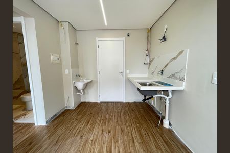 Apartamento para alugar com 32m², 2 quartos e sem vaga Apartamento para alugar com 32m², 2 quartos e sem vagaCozinha e Área de Serviço