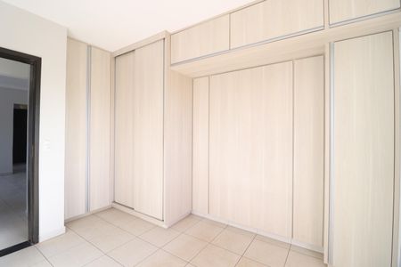 Apartamento para alugar com 60m², 2 quartos e 2 vagasQuarto 2 - Suíte