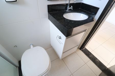 Apartamento para alugar com 60m², 2 quartos e 2 vagasBanheiro Social