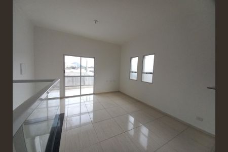 Sala de casa para alugar com 2 quartos, 80m² em Parque Bitaru, São Vicente