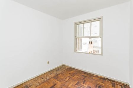 Quarto 1 de apartamento para alugar com 2 quartos, 65m² em Petrópolis, Porto Alegre
