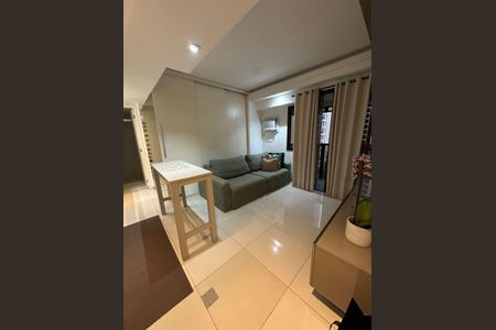 Apartamento à venda com 38m², 1 quarto e 1 vaga Apartamento à venda com 38m², 1 quarto e 1 vagaSala