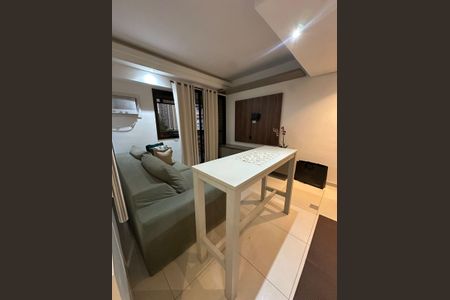 Apartamento à venda com 38m², 1 quarto e 1 vaga Apartamento à venda com 38m², 1 quarto e 1 vagaSala