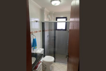 Banheiro de apartamento para alugar com 2 quartos, 91m² em Vila Tupi, Praia Grande