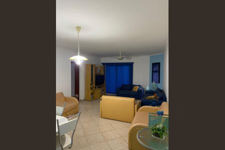 Sala de apartamento para alugar com 2 quartos, 91m² em Vila Tupi, Praia Grande