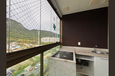 Apartamento para alugar com 161m², 2 quartos e 2 vagasVaranda