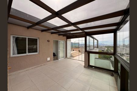 Apartamento para alugar com 161m², 2 quartos e 2 vagasTerraço