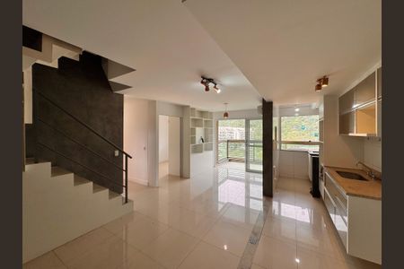 Sala de apartamento para alugar com 2 quartos, 161m² em Recreio dos Bandeirantes, Rio de Janeiro