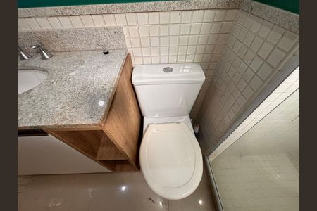 Apartamento para alugar com 161m², 2 quartos e 2 vagasSuíte 2 - Banheiro