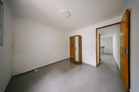 Quarto de casa para alugar com 1 quarto, 38m² em Vila Pierina, São Paulo