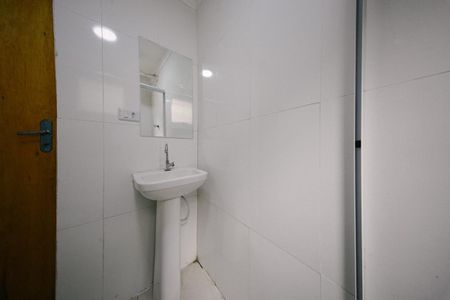 Casa para alugar com 38m², 1 quarto e sem vagaBanheiro
