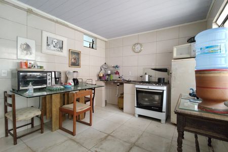 Casa de condomínio à venda com 300m², 2 quartos e sem vaga Casa de condomínio à venda com 300m², 2 quartos e sem vagaCozinha
