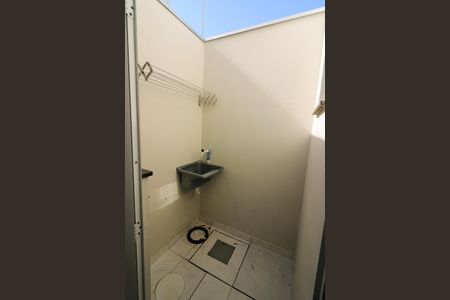 Casa de condomínio para alugar com 28m², 1 quarto e sem vagaÁrea de Serviço