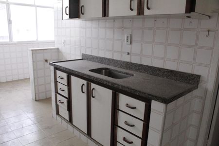 Apartamento para alugar com 190m², 3 quartos e 2 vagasCozinha