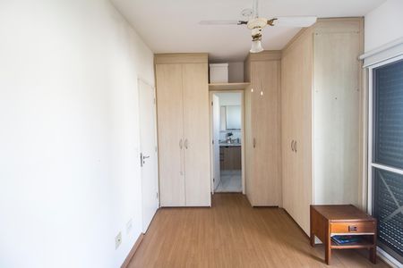 Casa de condomínio à venda com 160m², 3 quartos e 2 vagas Casa de condomínio à venda com 160m², 3 quartos e 2 vagasSuíte