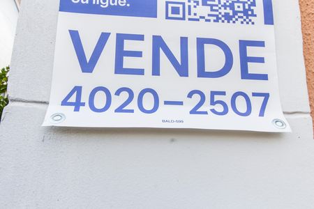 Casa de condomínio à venda com 160m², 3 quartos e 2 vagas Casa de condomínio à venda com 160m², 3 quartos e 2 vagasVista da Rua