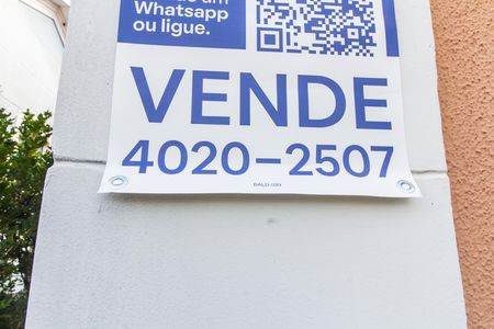 Casa de condomínio à venda com 160m², 3 quartos e 2 vagas Casa de condomínio à venda com 160m², 3 quartos e 2 vagasVista da Rua