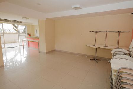 Apartamento para alugar com 35m², 2 quartos e sem vaga Apartamento para alugar com 35m², 2 quartos e sem vagaÁrea comum - Salão de festas
