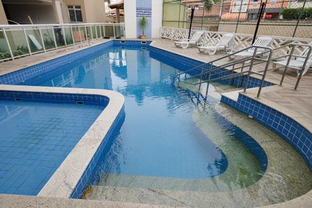 Apartamento para alugar com 35m², 2 quartos e sem vaga Apartamento para alugar com 35m², 2 quartos e sem vagaÁrea comum - Piscina