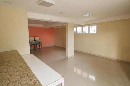 Apartamento para alugar com 35m², 2 quartos e sem vaga Apartamento para alugar com 35m², 2 quartos e sem vagaÁrea comum - Salão de festas