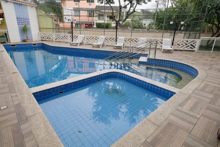 Apartamento para alugar com 35m², 2 quartos e sem vaga Apartamento para alugar com 35m², 2 quartos e sem vagaÁrea comum - Piscina