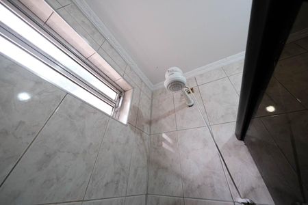 Casa à venda com 201m², 2 quartos e 3 vagasBanheiro