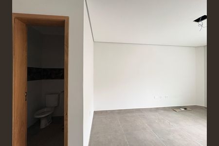 Sala de casa à venda com 2 quartos, 135m² em Vila Palmeiras, São Paulo