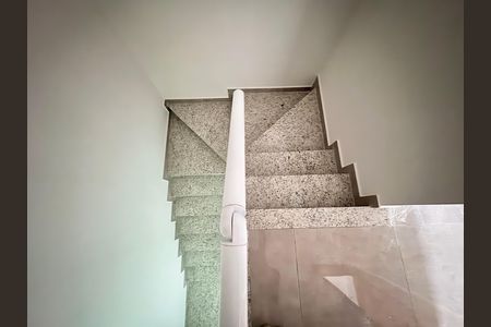 Escada de casa à venda com 2 quartos, 135m² em Vila Pereira Cerca, São Paulo