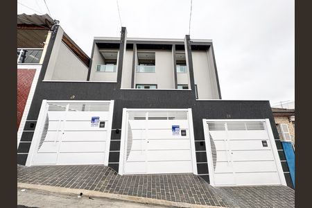 Fachada de casa à venda com 2 quartos, 135m² em Vila Pereira Cerca, São Paulo