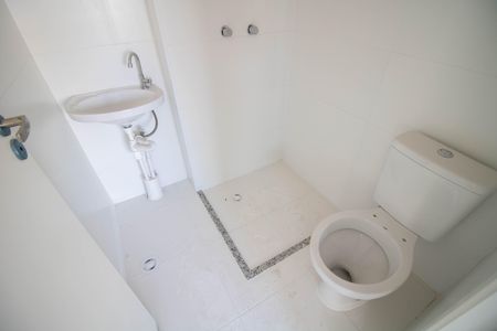 Apartamento à venda com 39m², 2 quartos e sem vaga Apartamento à venda com 39m², 2 quartos e sem vagaBANHEIRO