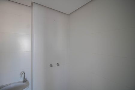 Apartamento à venda com 39m², 2 quartos e sem vaga Apartamento à venda com 39m², 2 quartos e sem vagaBANHEIRO