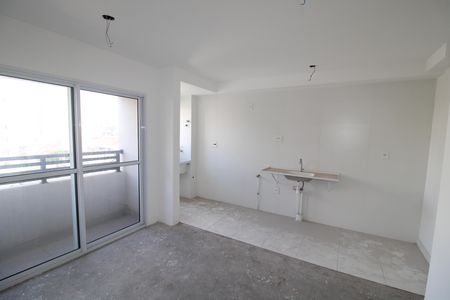 Sala / Cozinha de apartamento à venda com 2 quartos, 37m² em Parada Inglesa, São Paulo