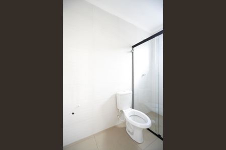 Casa de condomínio para alugar com 79m², 2 quartos e 1 vaga Casa de condomínio para alugar com 79m², 2 quartos e 1 vagaBanheiro da suíte 02