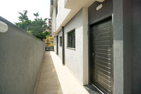 Casa de condomínio para alugar com 79m², 2 quartos e 1 vaga Casa de condomínio para alugar com 79m², 2 quartos e 1 vagaCorredor externo