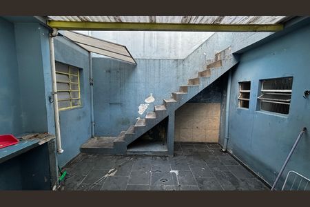 Casa à venda com 70m², 2 quartos e sem vaga Casa à venda com 70m², 2 quartos e sem vagaQuintal