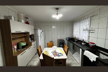 Casa à venda com 70m², 2 quartos e sem vaga Casa à venda com 70m², 2 quartos e sem vagaCozinha