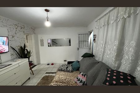 Casa à venda com 70m², 2 quartos e sem vaga Casa à venda com 70m², 2 quartos e sem vagaSala