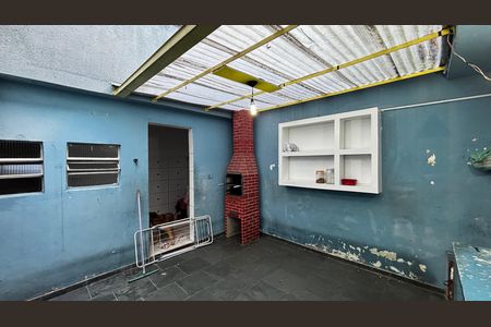 Casa à venda com 70m², 2 quartos e sem vaga Casa à venda com 70m², 2 quartos e sem vagaQuintal