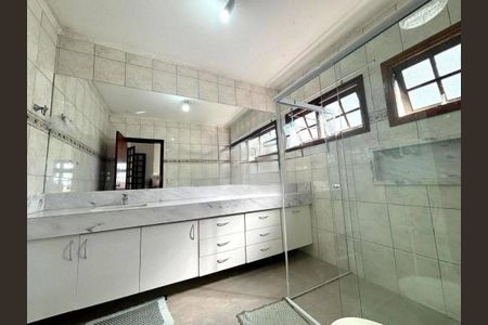 Casa à venda com 490m², 4 quartos e 4 vagas