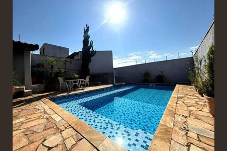 Casa à venda com 490m², 4 quartos e 4 vagas