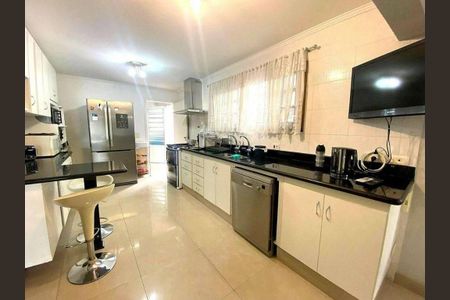 Casa à venda com 490m², 4 quartos e 4 vagas
