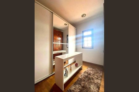 Casa à venda com 490m², 4 quartos e 4 vagas